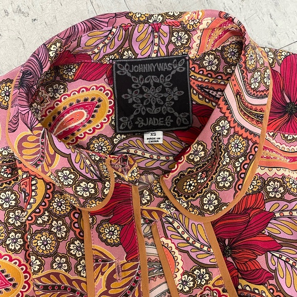 Johnny Was Amy Piped Blouse - Picture 7 of 9